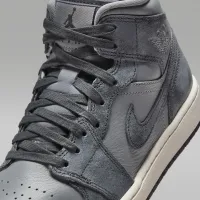Nike Air Jordan 1 Mid SE жіноча Кросівки колір сірий
