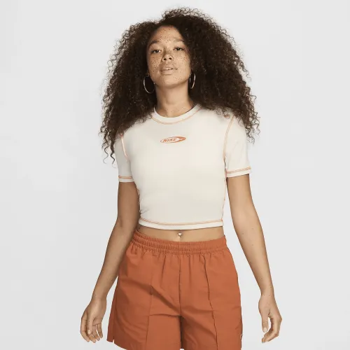 Nike Sportswear Chill Knit жіноча Slim Cropped футболка колір коричневий