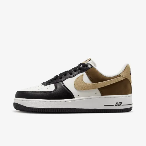 Nike Air Force 1 '07 чоловічі Кросівки колір коричневий