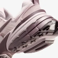 Nike V2K Run женская Кроссовки with Reflective Accents Pink