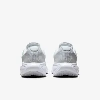 Nike Revolution 8 чоловічі Road Running Кросівки колір білий