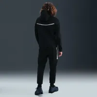 Nike Tech мужские Fleece Joggers with Reflective Accents цвет черный