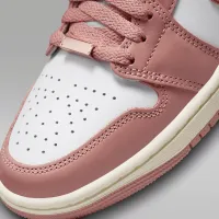 Nike Air Jordan 1 Mid SE жіноча Кросівки Pink