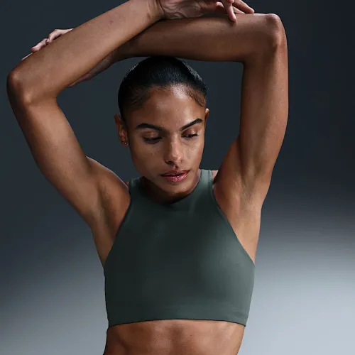Nike One жіноча Medium-Support Lightly Lined Sports Bra колір зелений