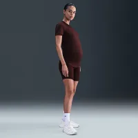Nike (M) One женская Dri-FIT Slim-Fit Short-Sleeve Top (Maternity) цвет красный