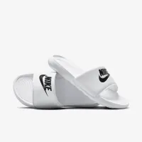 Nike Victori One жіноча Slides колір білий