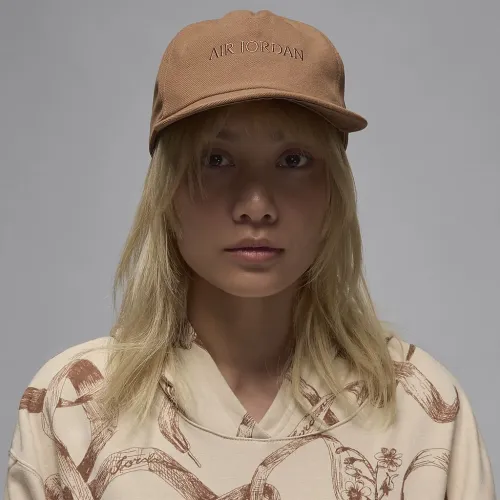 Nike Air Jordan Pro Unstructuцвет красный Flat Bill Hat цвет коричневый