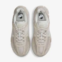 Nike Zoom Vomero 5 женская Shoe цвет серый