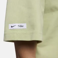 Nike Sportswear Classic жіноча футболка колір зелений