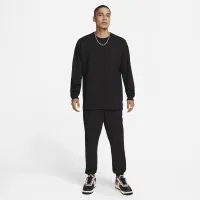 Nike Sportswear Premium Essentials чоловічі Long-Sleeve Pocket футболка колір чорний