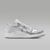 Nike Air Jordan 1 Low SE жіноча Кросівки колір сірий