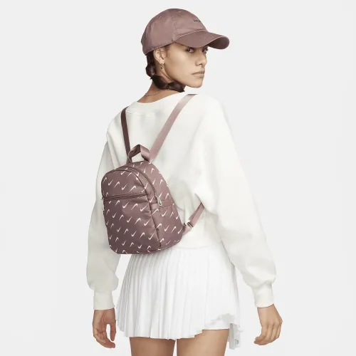 Nike Sportswear Futura 365 женская Mini рюкзак (6L) цвет фиолетовый
