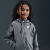 Nike Little дитячі Paneled Windbreaker колір сірий