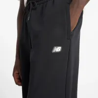 Штани New Balance MP44587BK - Чорні
