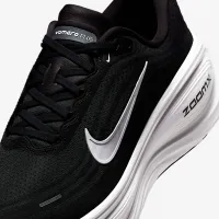 Nike Vomero Plus чоловічі Road Running Кросівки (Extra Wide) колір чорний