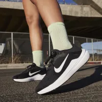 Nike Winflo 10 женская Road Running обовь Black