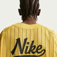 Nike Sportswear Club мужские Jersey Yellow