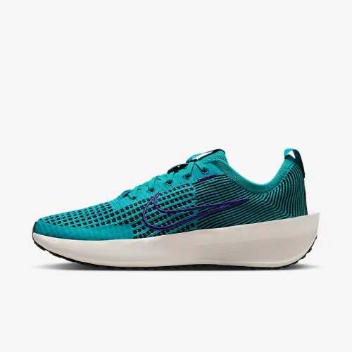 Nike Interact Run женская Road Running Кроссовки цвет зеленый