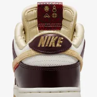 Nike Dunk Low LX жіноча Кросівки колір білий
