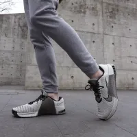Nike Metcon 9 чоловічі для тренування Кросівки колір сірий