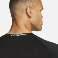 Nike Pro чоловічі Dri-FIT Tight Short-Sleeve Fitness Top колір чорний