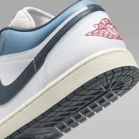 Nike Air Jordan 1 Low SE чоловічі Кросівки колір білий