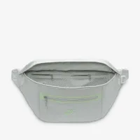 Nike Elemental Premium Fanny Pack (8L) колір сірий