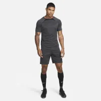 Nike Academy мужские Dri-FIT Short-Sleeve Soccer Top цвет черный