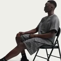 Nike Sportswear Club мужские Flow шорты цвет серый