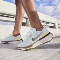 Nike Invincible 3 женская Road Running Кроссовки цвет серый