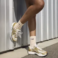 Nike Zoom Vomero 5 Gold жіноча Кросівки колір сірий