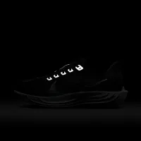 Nike Pegasus Plus жіноча Road Running Кросівки колір чорний