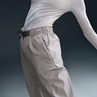 Nike ACG жіноча UV Protection Repel Hiking Pants колір сірий