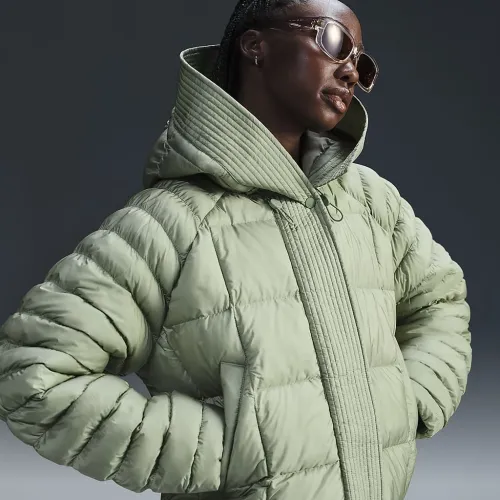 Nike Sportswear Swoosh Puffer PrimaLoft® женская Therma-FIT оверсайз Hooded Куртка цвет зеленый