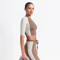 NikeSKIMS Shine женская Padded 1/2-Sleeve Crop Top цвет коричневый