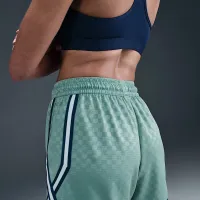 Nike Crossover женская Dri-FIT баскетбольные шорты цвет зеленый