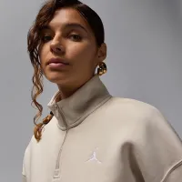 Nike Jordan Brooklyn Fleece женская 1/4-Zip Top цвет коричневый