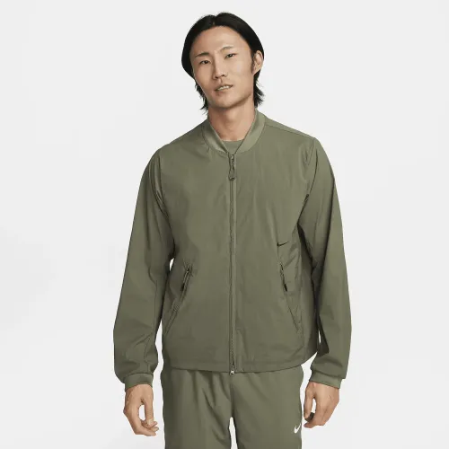 Nike A.P.S. чоловічі Repel Versatile Bomber Куртка колір зелений