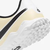 Nike Jr. Tiempo Legend 10 Club Little/Big дитячі Turf Low-Top Soccer Кросівки Yellow