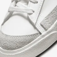 Nike Blazer Low '77 жіноча Кросівки колір білий