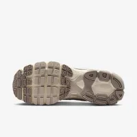 Nike Air Max Moto 2K женская Кроссовки цвет серый