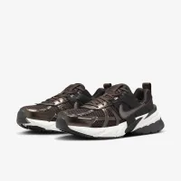 Nike V2K Run чоловічі Кросівки колір коричневий