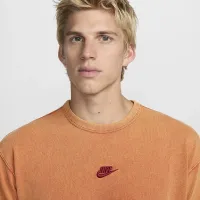 Nike Sportswear Premium Essentials чоловічі футболка колір червоний
