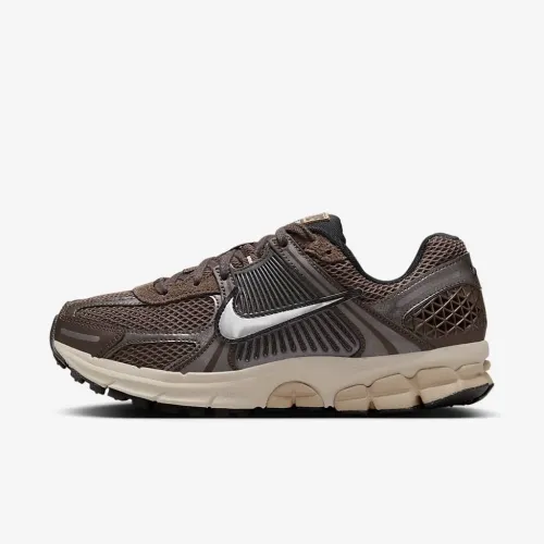 Nike Zoom Vomero 5 жіноча Кросівки колір коричневий