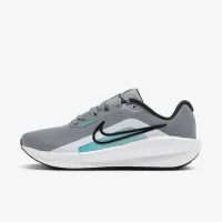 Nike Downshifter 13 мужские Road Running Кроссовки (Extra Wide) цвет серый