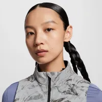 Nike Swift жіноча Therma-FIT ADV Reflective Running Vest колір сірий