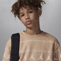 Nike Jordan MJ Holiday Fleece Crew Big Kids Top цвет коричневый