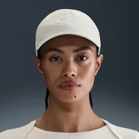 Nike SB Club Unstructuколір червоний Skate Cap колір сірий