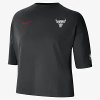 Chicago Bulls 2023/24 City Edition женская Nike NBA Courtside Boxy футболка цвет черный