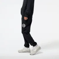Штани New Balance MP31902BK - Чорні